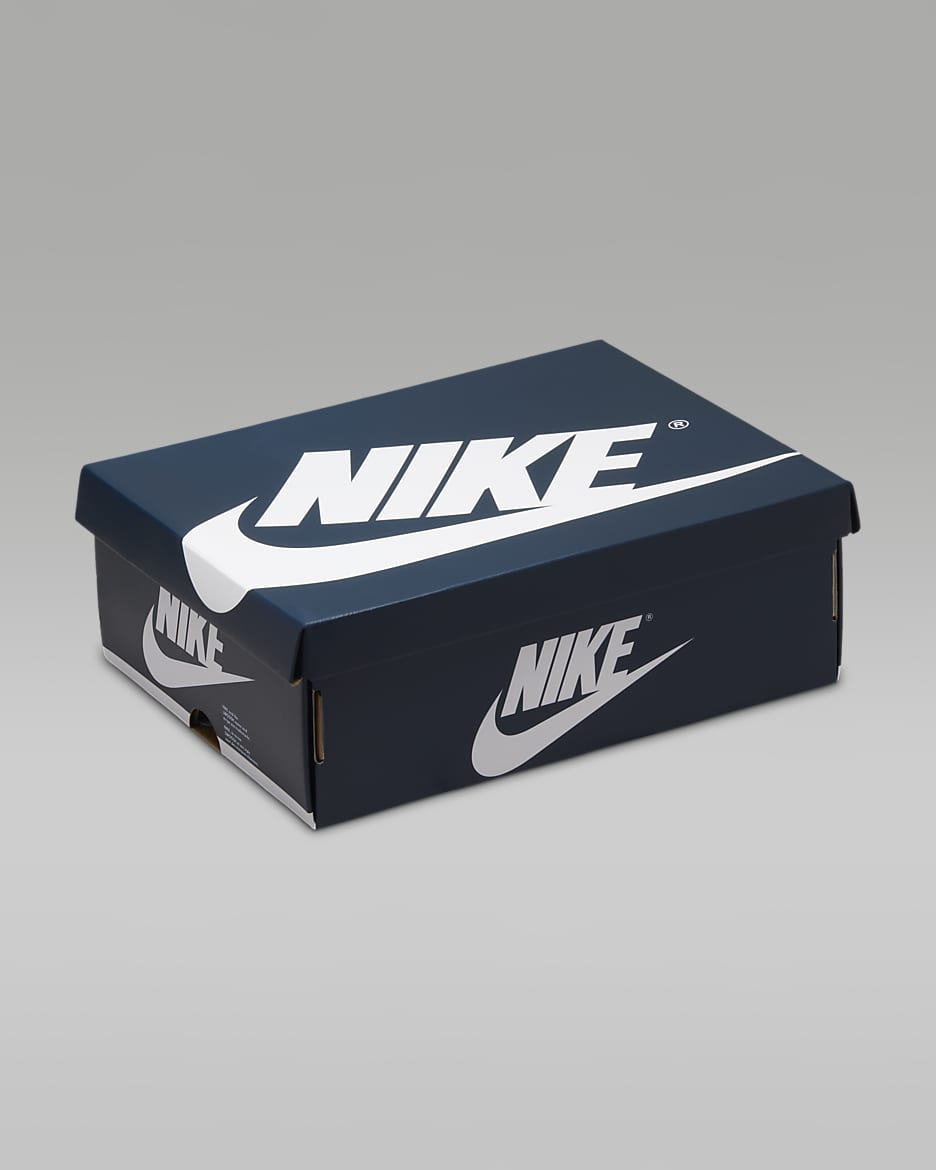 Air Jordan 1 High OG Midnight Navy Big Kids Shoes. Nike